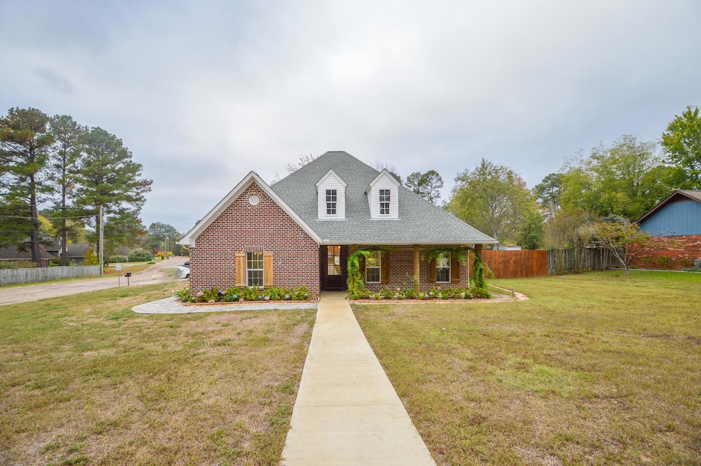 100 Walden Way, Northgate
