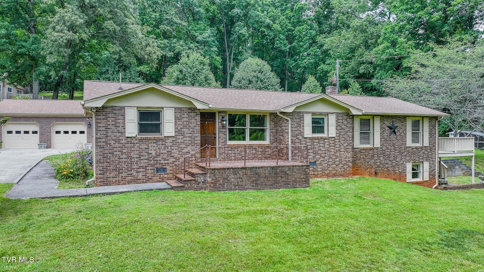 For Sale $415,000 • Co-Listing Agent