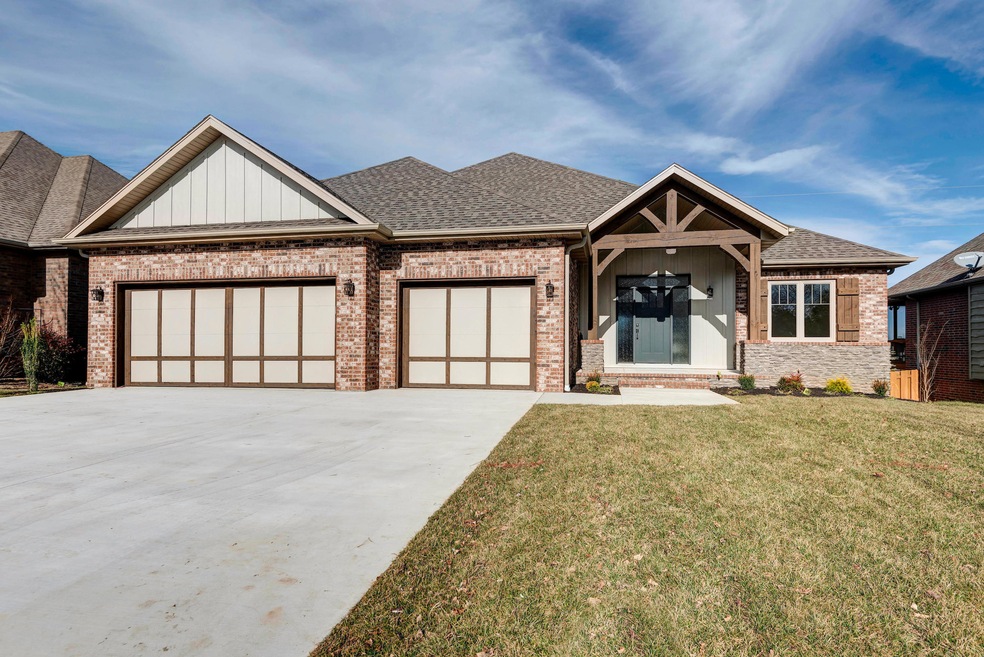 823 E Beaufort St, Nixa, MO 65714 - photo 1