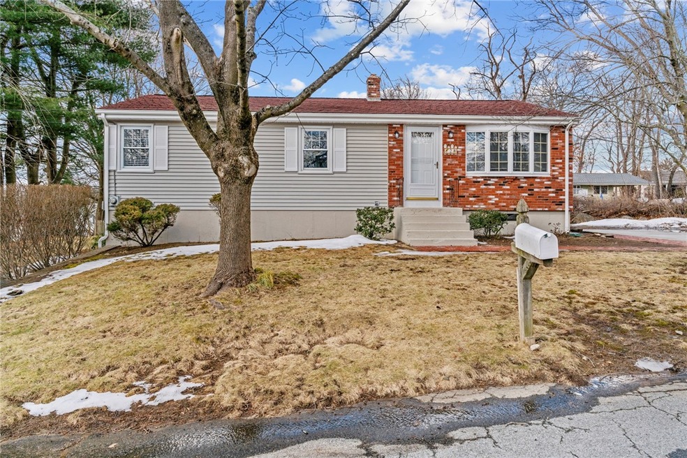 2 Kimball St, Cumberland, RI 02864 - photo 1