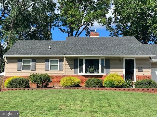 223 Southerland Dr, New Castle, DE 19720 - photo 1