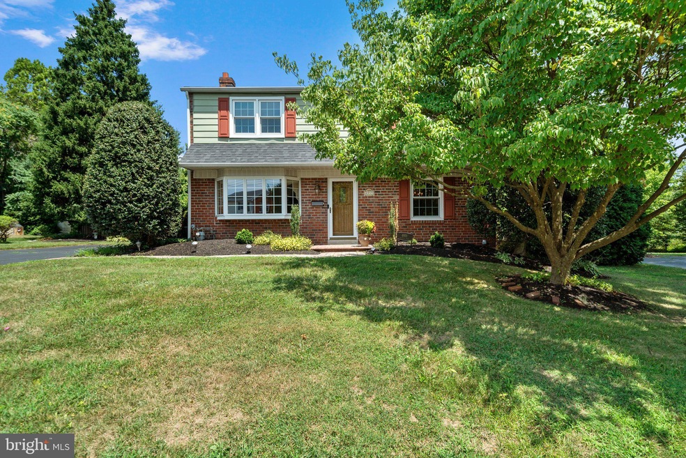 4959 Madison Dr, Brookhaven, PA 19015 - photo 1