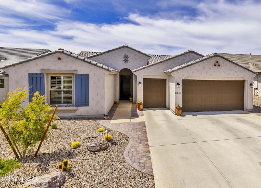 Great Curb Appeal!