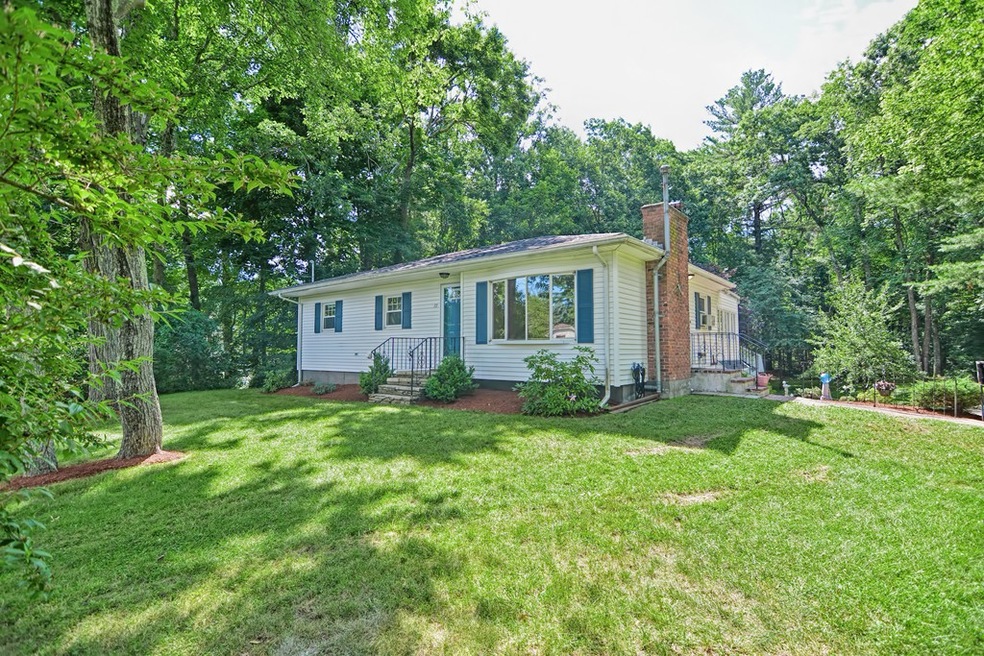 73 Crocker Ave, Franklin, MA 02038 - photo 1