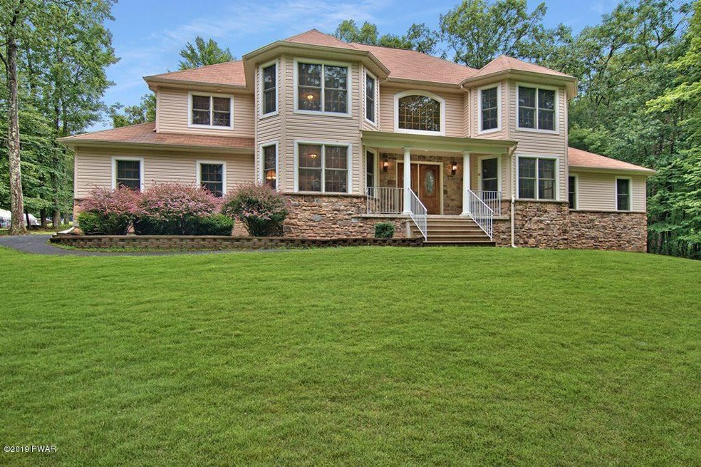 103 Pitch Pine Ln, Milford, PA 18337 - photo 1