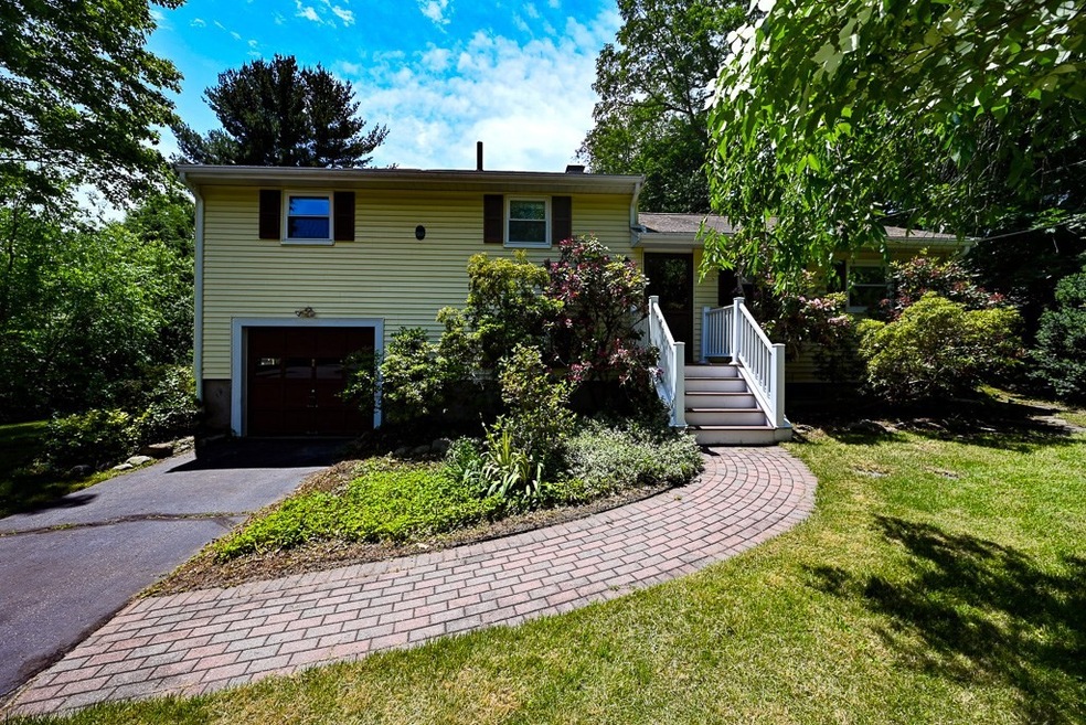 1 Oneida Rd, Acton, MA 01720 - photo 1