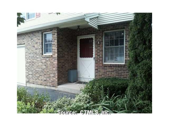11 River Camp Dr unit 11, Newington, CT 06111 - photo 1