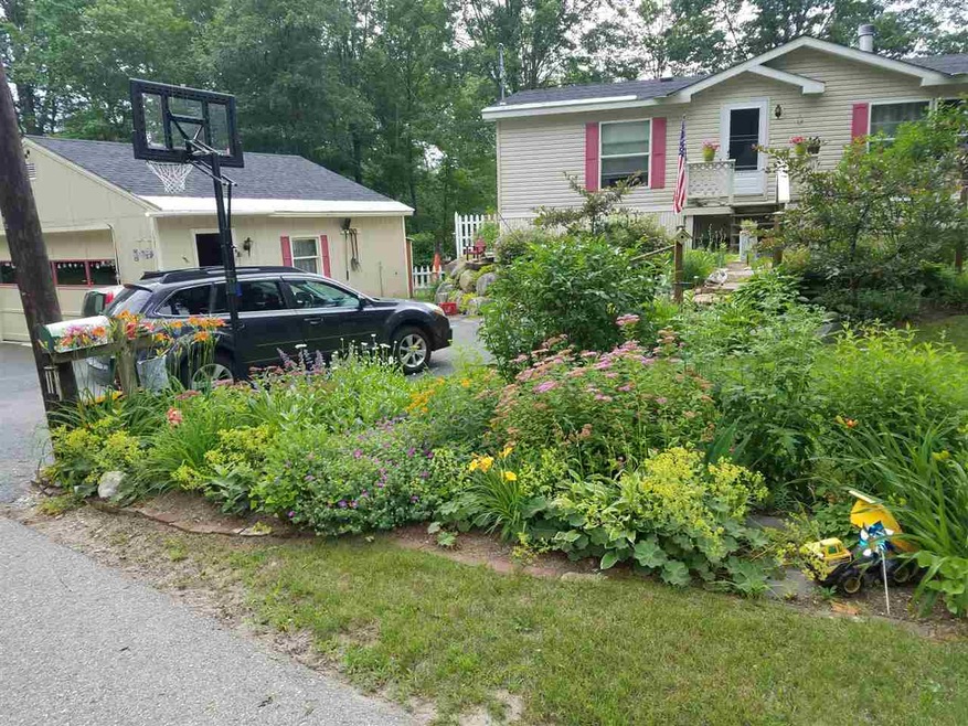 159 Mirror Lake Rd, North Woodstock, NH 03262 - photo 1