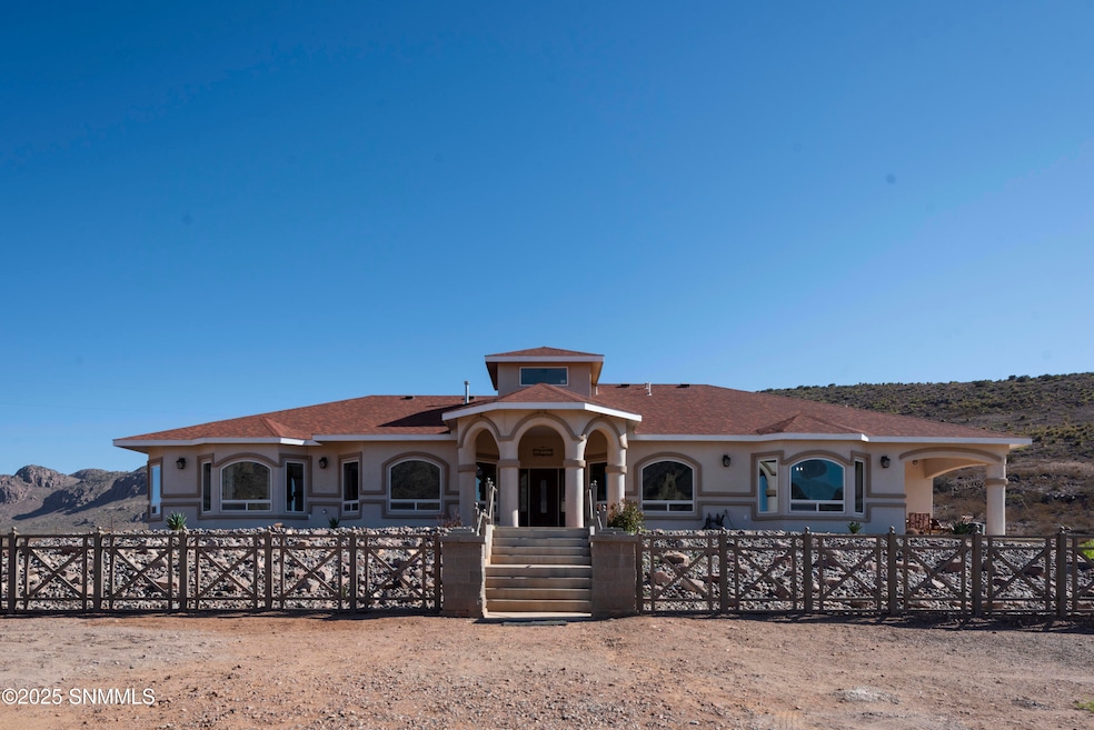 10595 Durango Rd, Deming, NM 88030 - photo 1