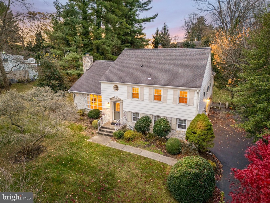 303 Colonial Dr, Wallingford, PA 19086 - photo 1