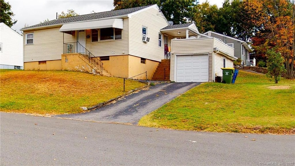 125 Cornelius Ave, Waterbury, CT 06706 - photo 1