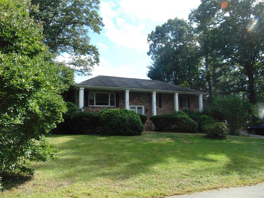 6 Olde Coach Rd, Derry, NH 03038 - photo 1