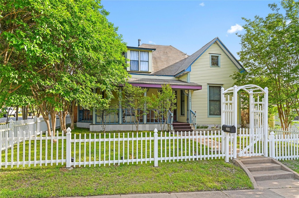 300 W Texas St, Denison, TX 75020 - photo 1