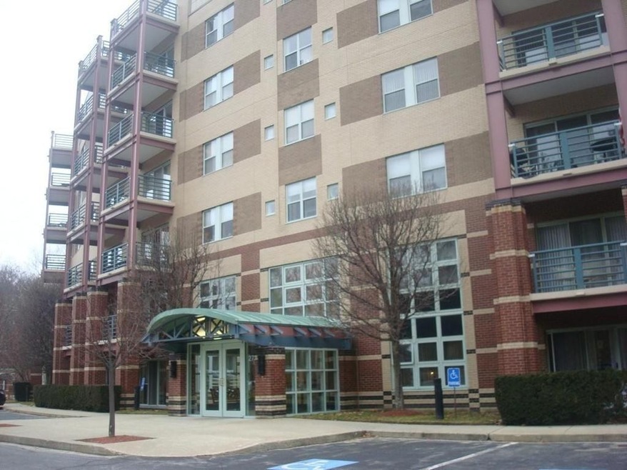 273 Cambridge Rd unit 304, Woburn, MA 01801 - photo 1