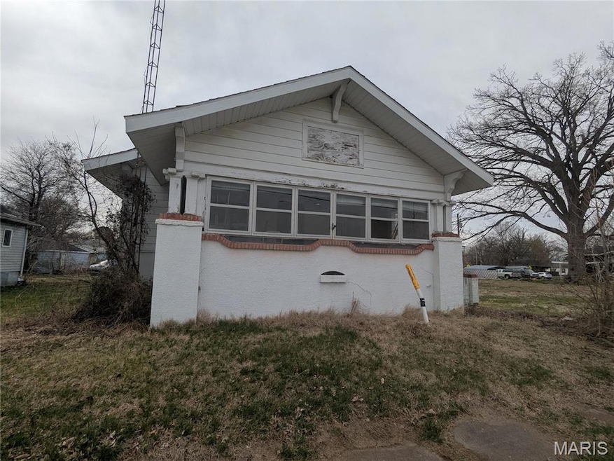 226 N Lincoln Blvd unit 1, Centralia, IL 62801 - photo 1