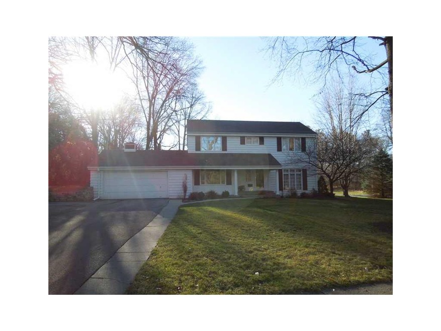 2207 Linden Dr SE, Cedar Rapids, IA 52403 - photo 1