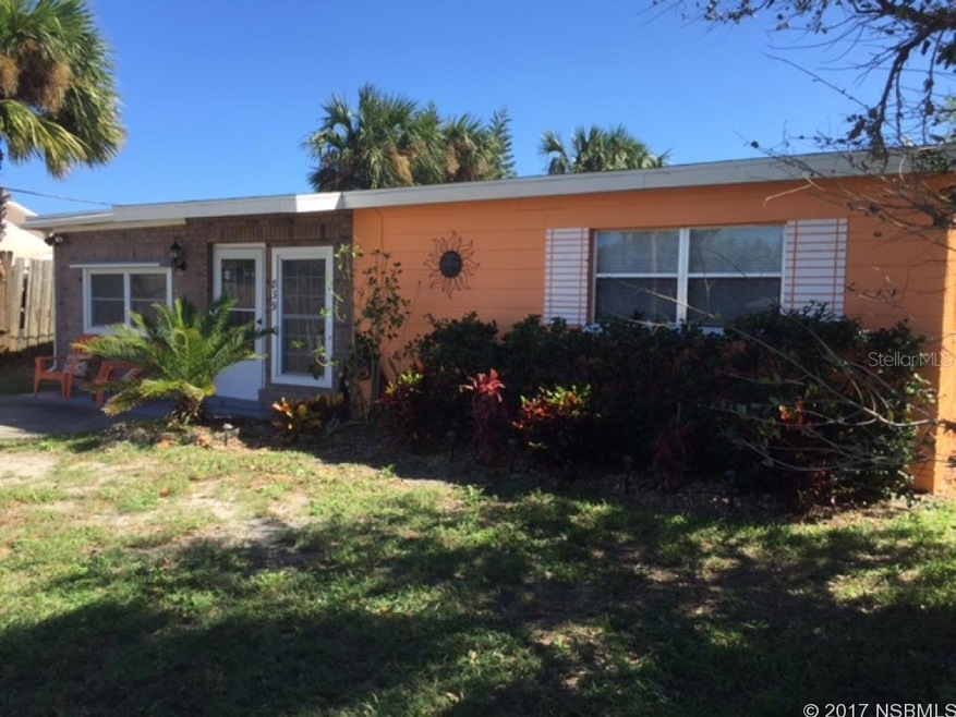 839 E 9th Ave, New Smyrna Beach, FL 32169 - photo 1