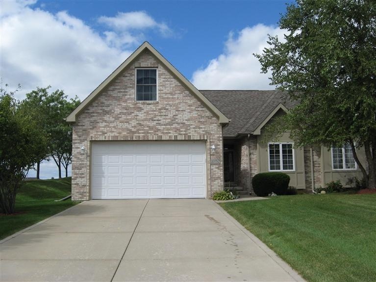 10752 Spyglass Ct, Crown Point, IN 46307 - photo 1