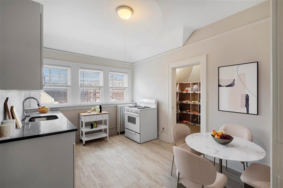 710 Boulevard E unit 2, Weehawken, NJ 07086 - photo 1