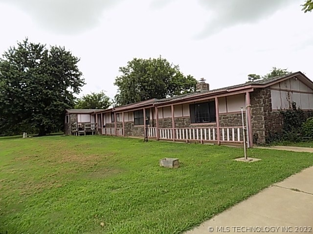 Country front porch, newer roof, 3 years old
