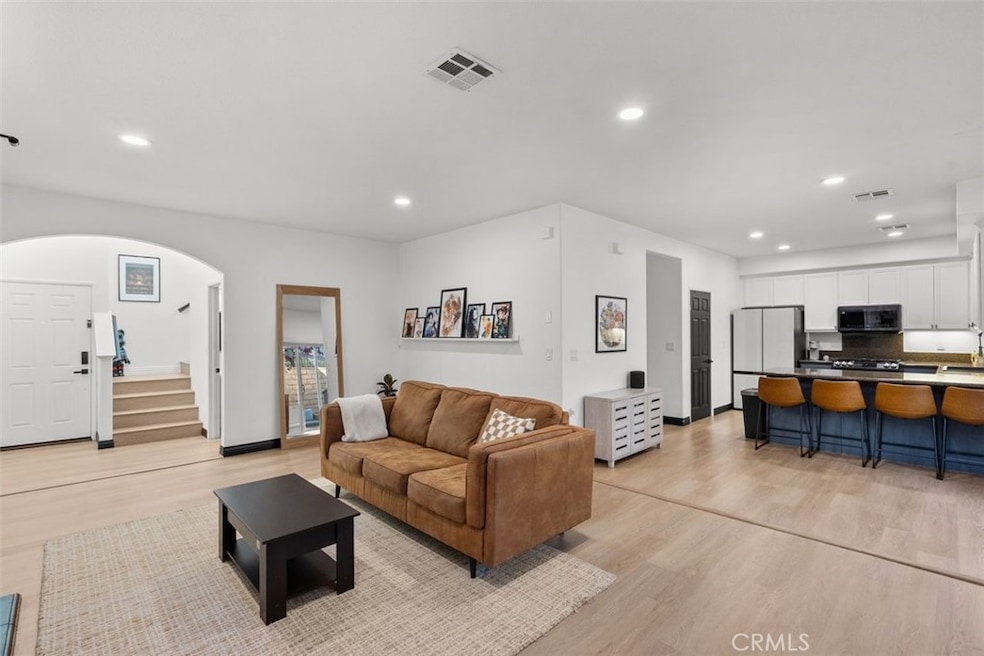 Under Contract $749,000