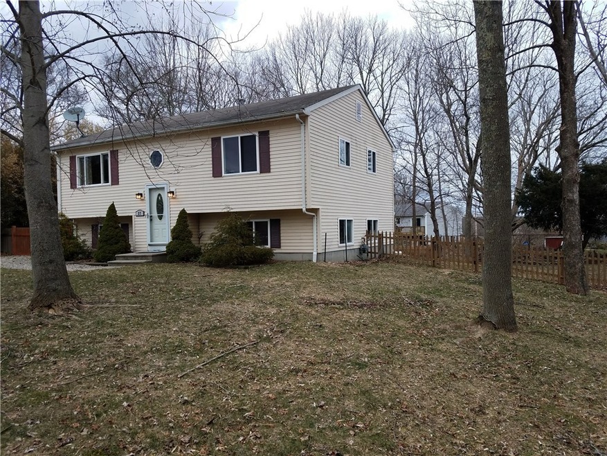 27 Mallory Ln, Wakefield, RI 02879 - photo 1