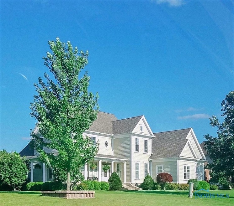 2819 Torrey Pines Dr, Findlay, OH 45840 - photo 1