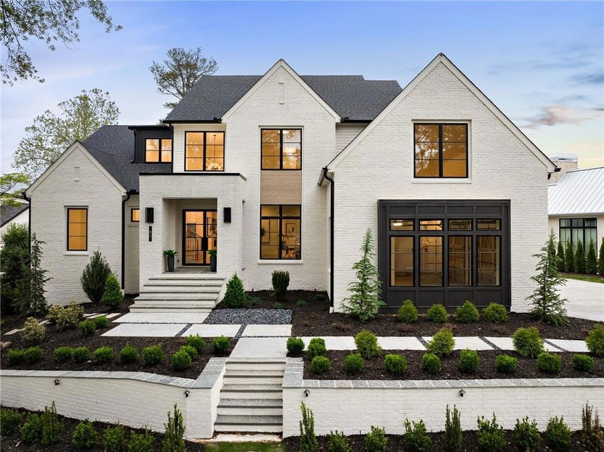 Experience living in the heart of Downtown Roswell