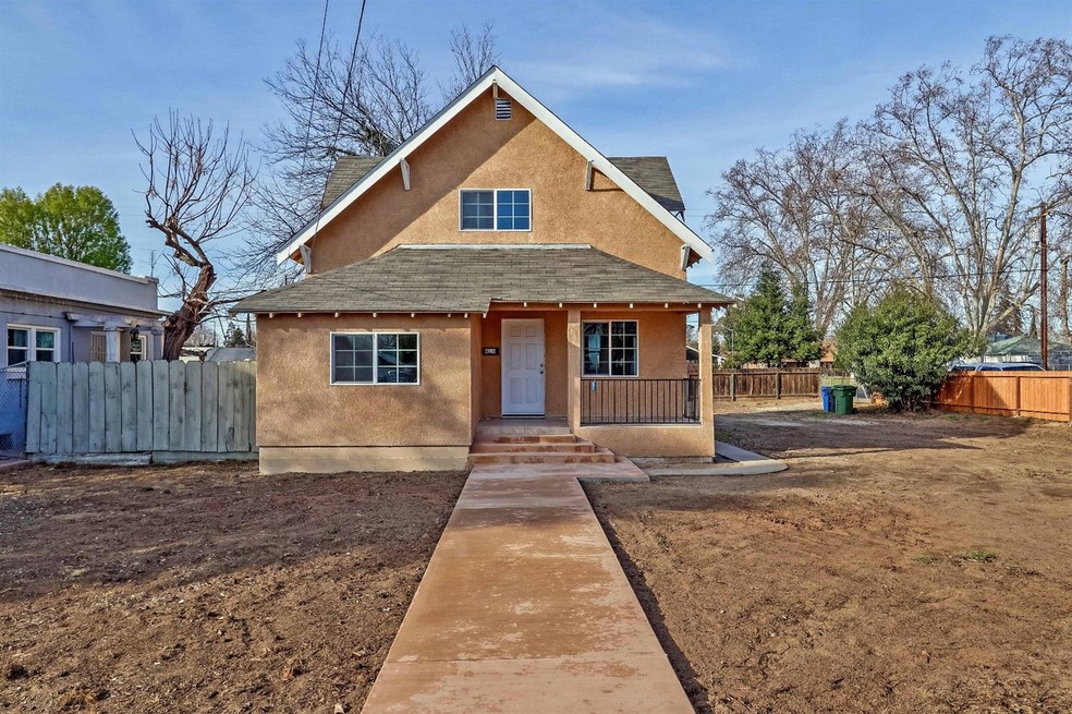 611 W Main St, Turlock, CA 95380 - photo 1