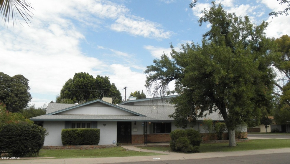 344 E La Diosa Dr, Tempe, AZ 85282 - photo 1