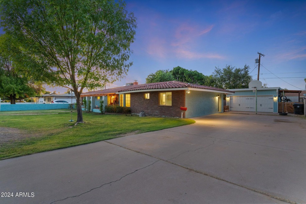 912 W 11th St, Mesa, AZ 85201 - photo 1