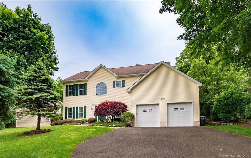 57 Woodridge Dr S, Stamford, CT 06902 - photo 1