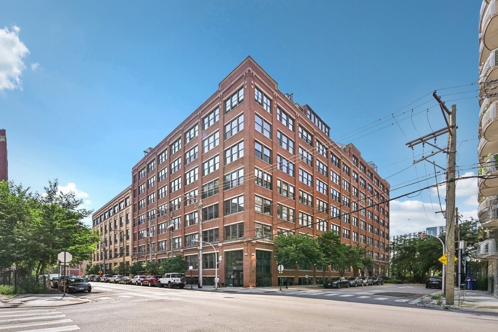 913 W Van Buren St unit 5H, Chicago, IL 60607 - photo 1