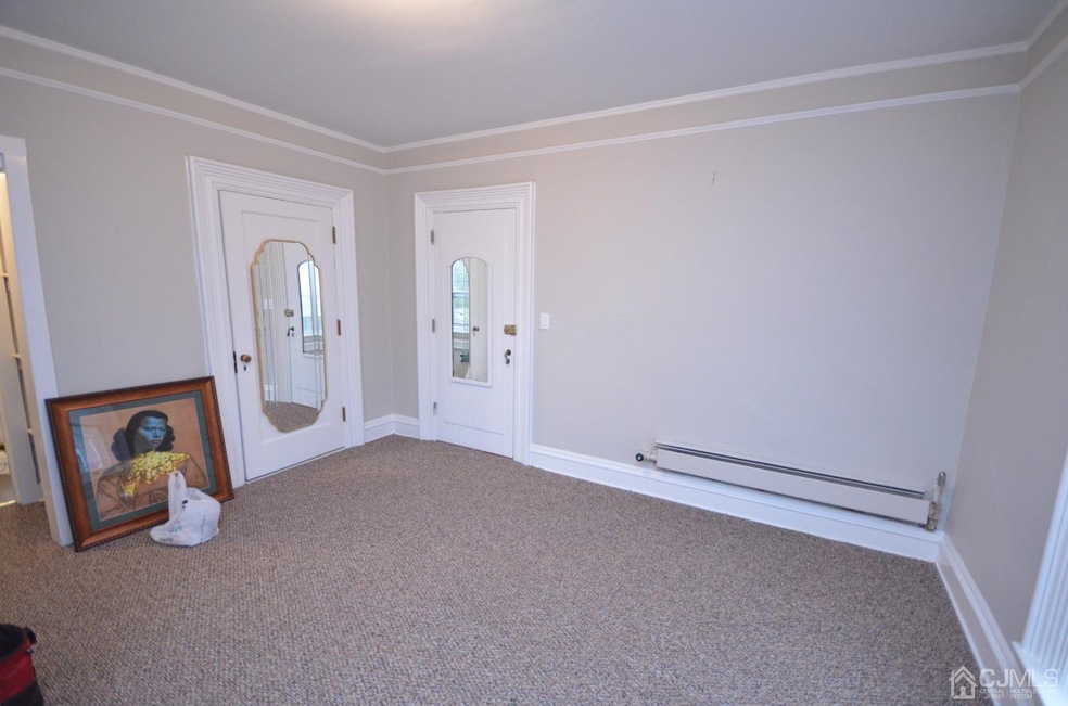 405 N Washington Ave unit 4, Dunellen, NJ 08812 - photo 1