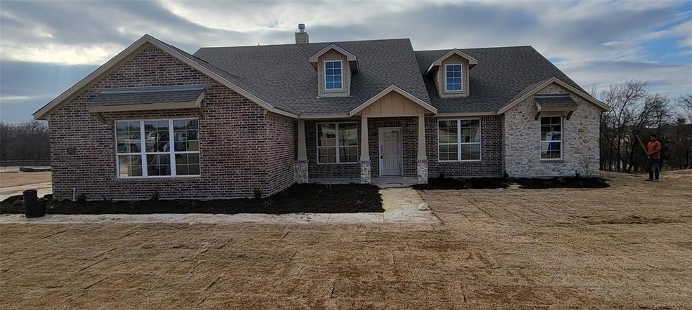 1029 Boulder Rd, Weatherford, TX 76085 - photo 1