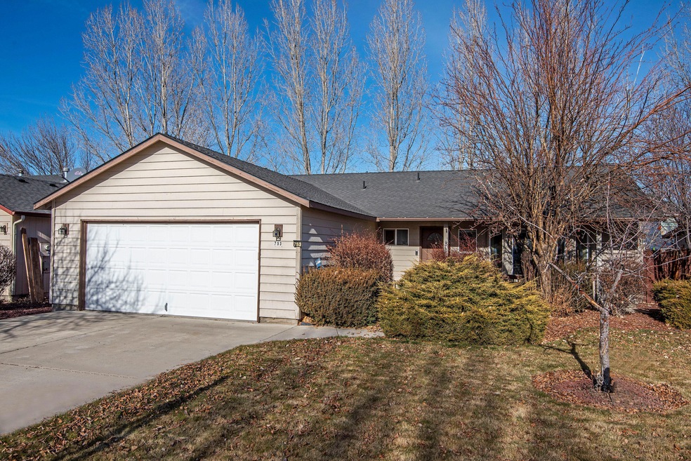 753 NE Nickernut Ave Redmond-print-001-0
