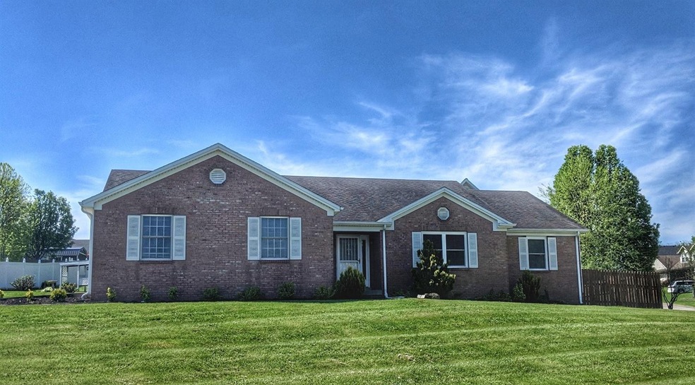 231 Wickliffe Rd, Frankfort, KY 40601 - photo 1