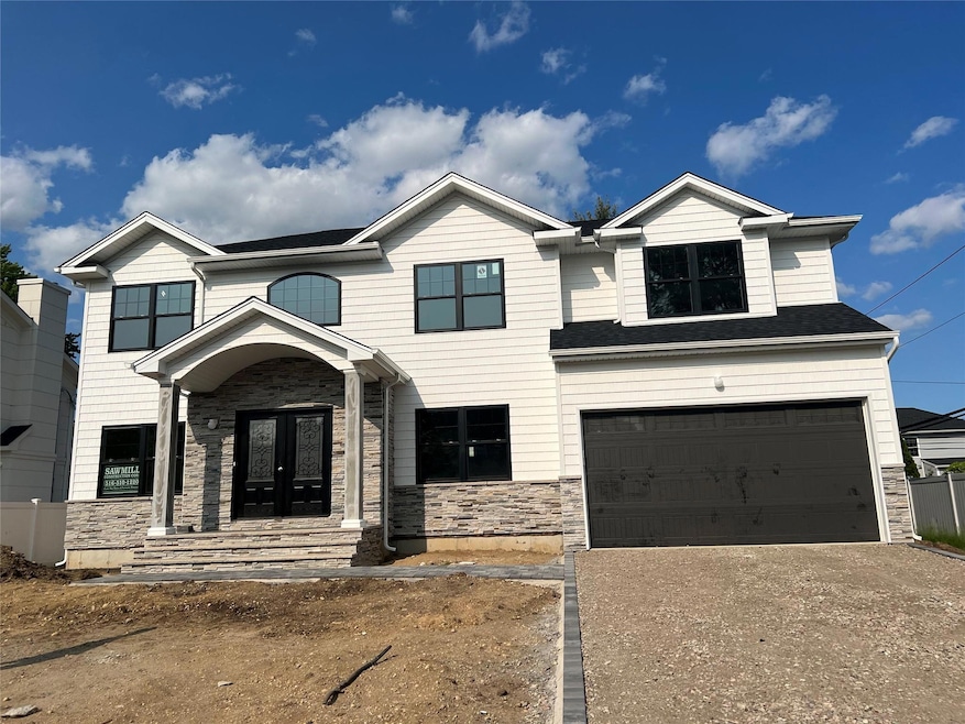 Sold $2,250,000 • Co-Listing Agent