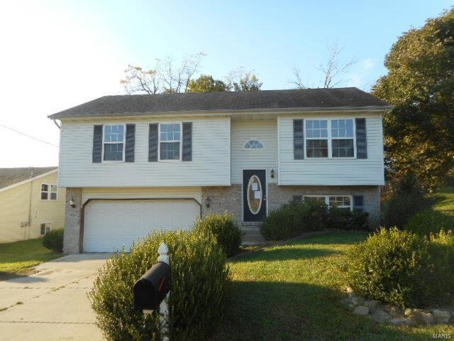 129 W Zupan St, Maryville, IL 62062 - photo 1