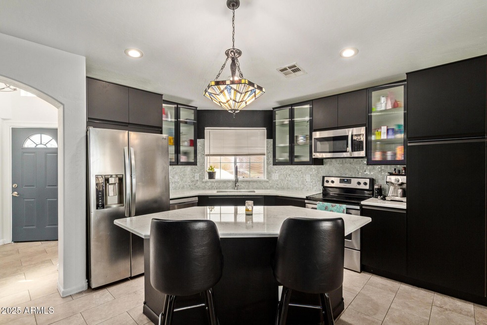 14844 W Wethersfield Rd, Surprise, AZ 85379 - photo 1