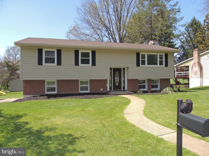 6215 Shepherd Hills Ave, Allentown, PA 18106 - photo 1