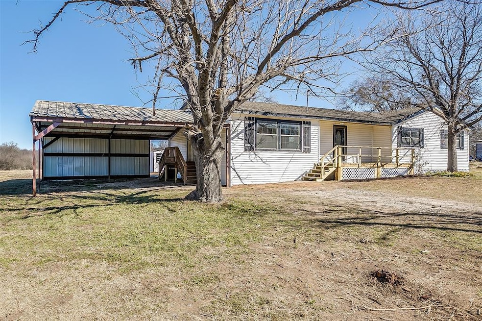 414 Pine St, Millsap, TX 76066 - photo 1