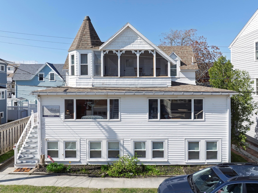 5 Ancona Ave