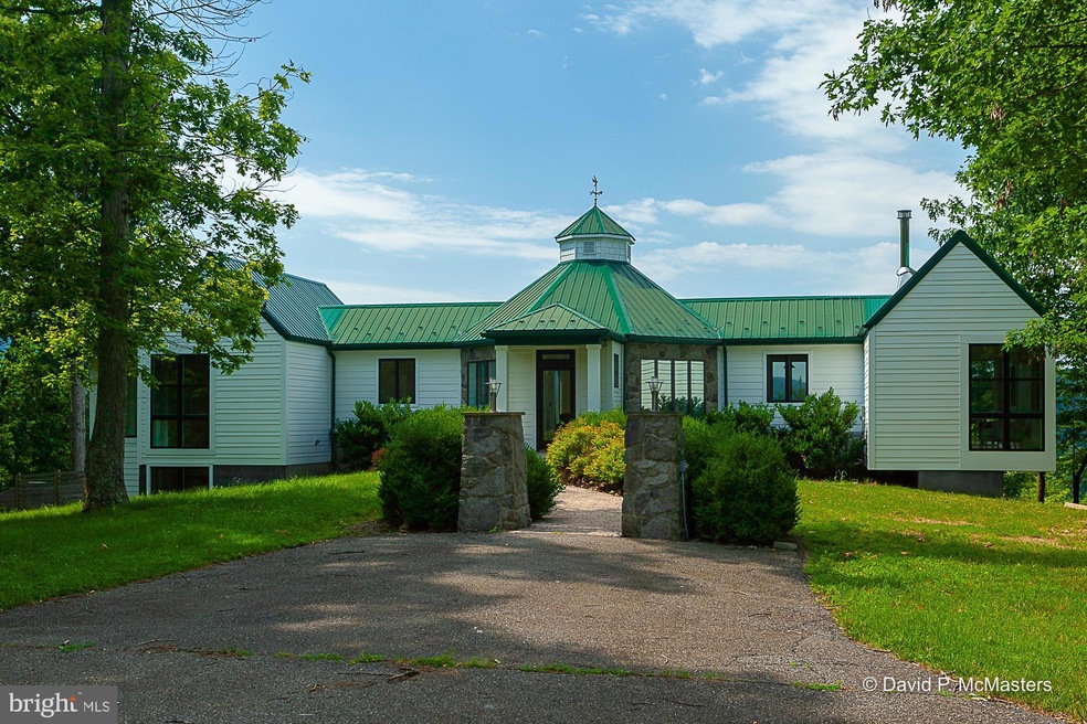 2925 Spohrs Rd, Berkeley Springs, WV 25411 - photo 1