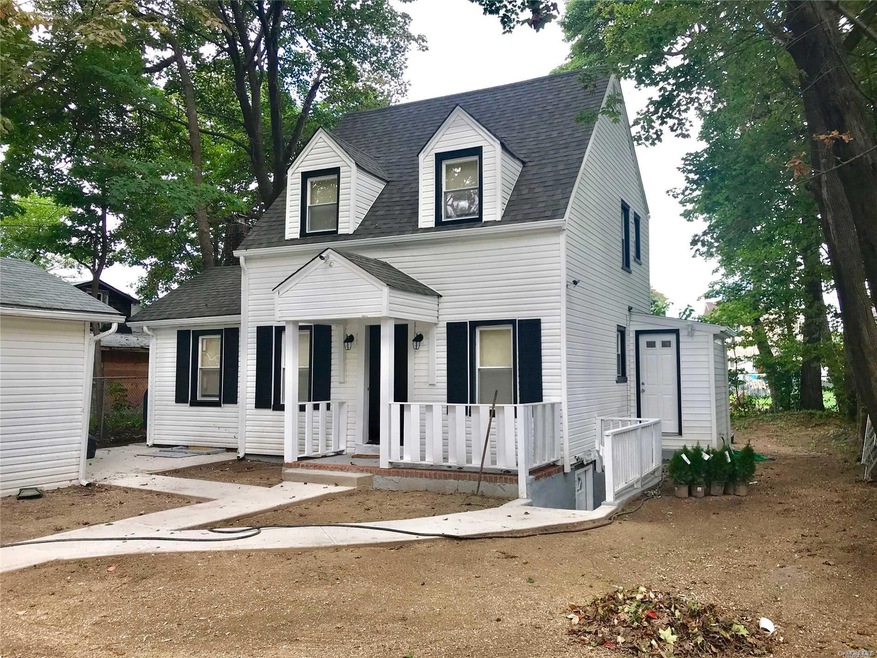 83 E Raymond Ave, Roosevelt, NY 11575 - photo 1