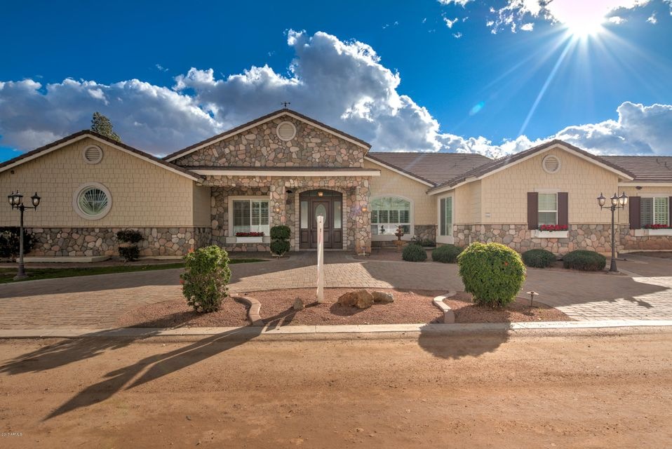 2533 E Houston Ave-5