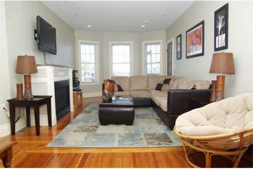 61 Neponset Ave unit 2, Dorchester, MA 02122 - photo 1