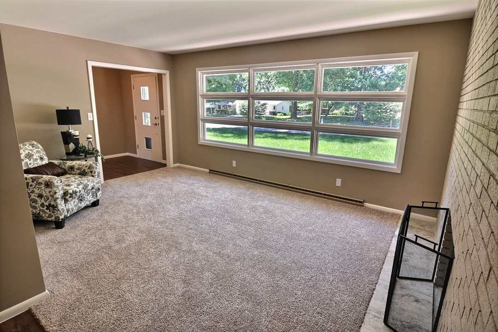 164 Blueberry Ln, West Lafayette, IN 47906 - photo 1