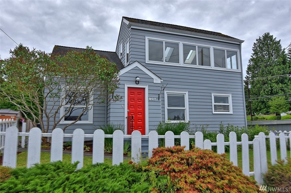 907 3rd St, Mukilteo, WA 98275 - photo 1