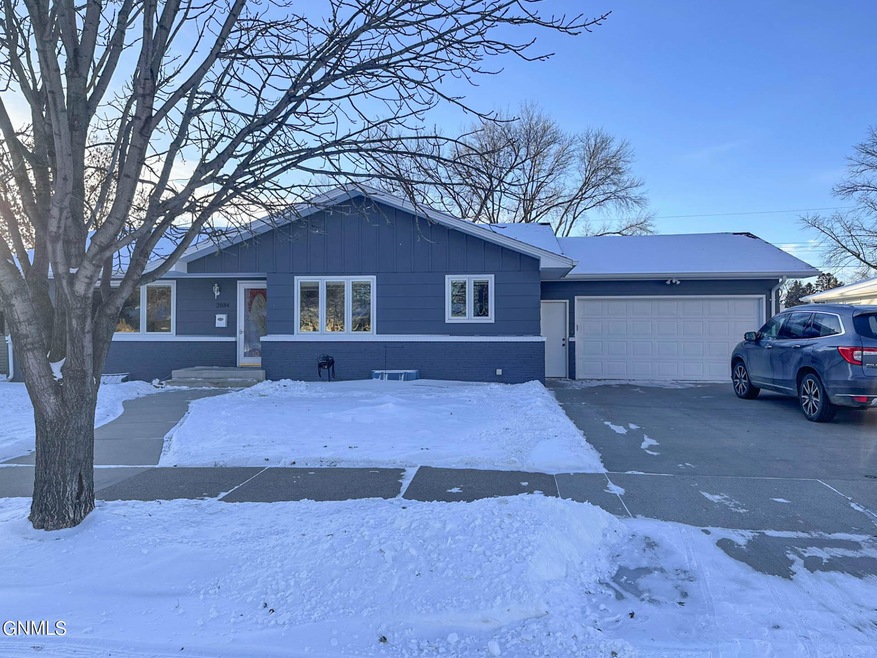 2034 N 3rd - MLS Size-51